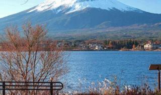 富士山下歌词意思