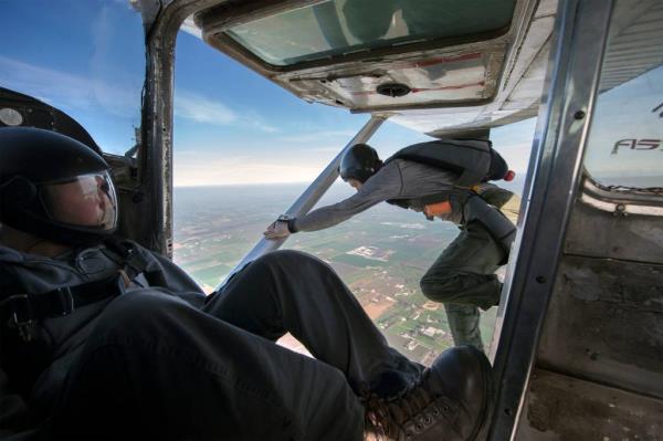 skydiving