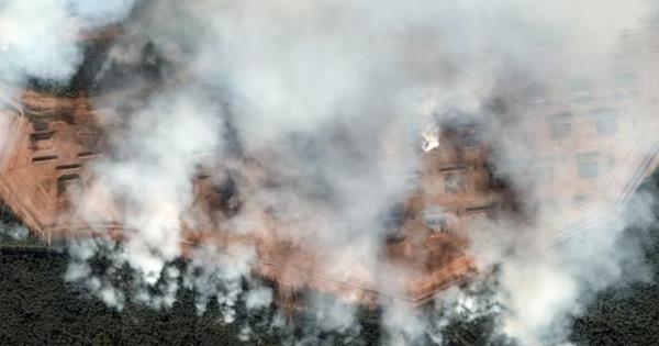 Russian forces storming Ukrainian town of Vuhledar, bloggers and media say