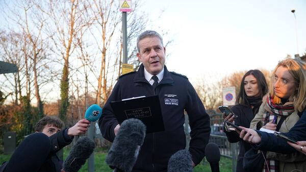 Baby found in shopping bag in London was less than an hour old, police believe