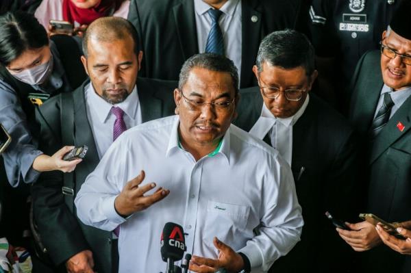 PKR MP, Muda sec-gen question 3am timing of Sanusi’s arrest