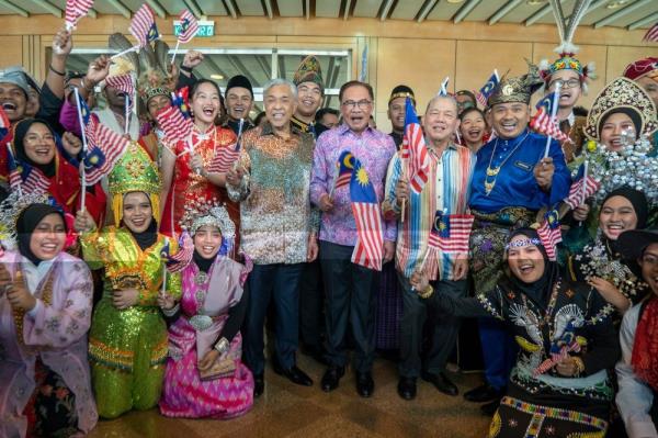 Cabinet ministers urge Malaysians to appreciate importance of unity after PM Anwar’s National Day address